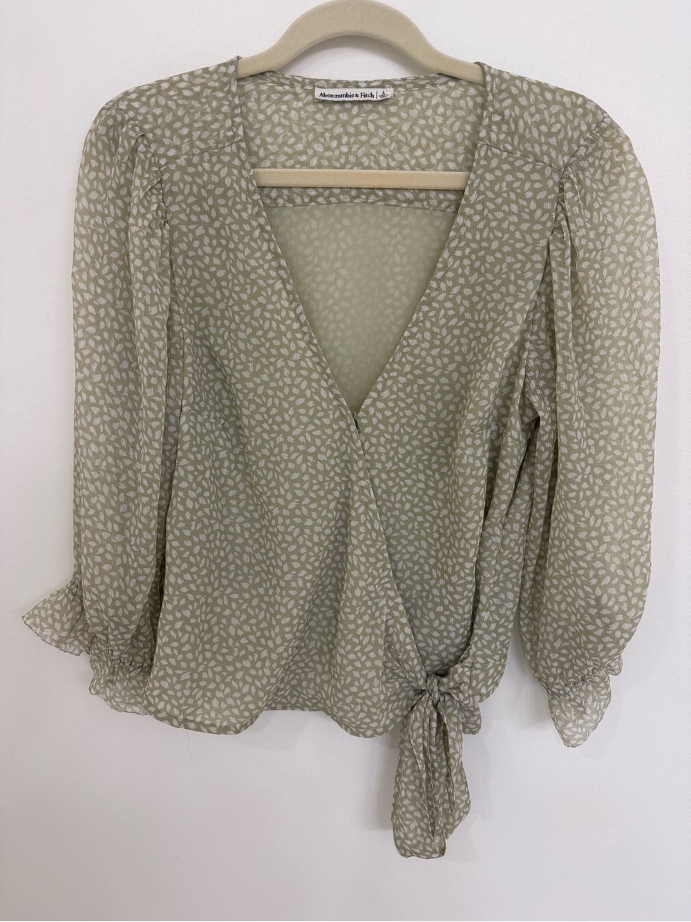 Abercrombie & Fitch Sage Green Wrap Blouse Womens Size Large